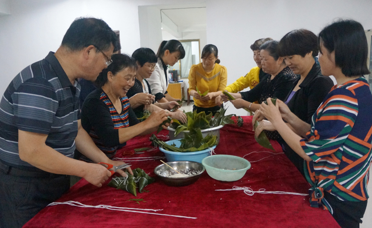 濃濃端午節(jié) 款款社區(qū)情